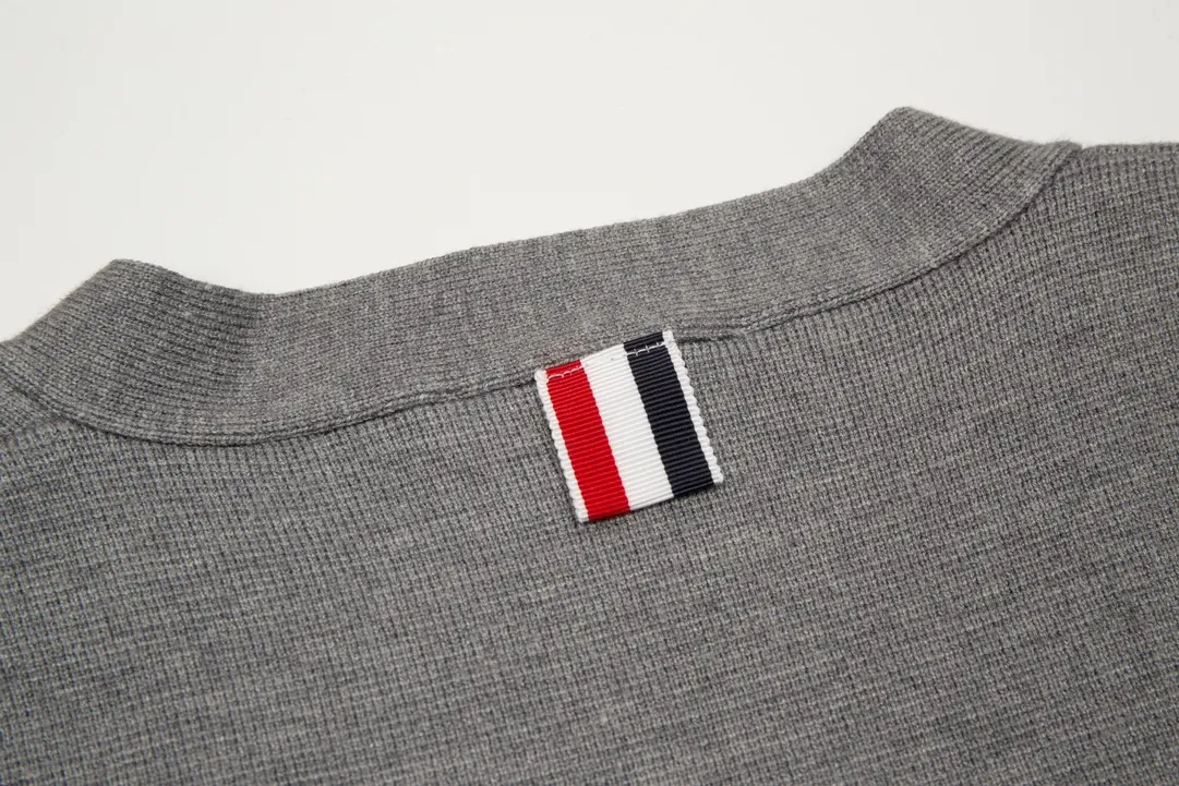 Thom Browne ➡️ TBClassic Classic Quality⚠️ ， ， ， ， ❗️❗️ ， ！ TBSeries ， ， ！ :Gray Size:M L XL XXL
